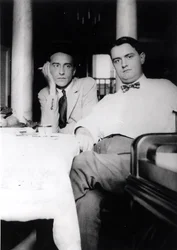 Jean Cocteau (1889-1963) et Georges Auric (1899-1983) à Villefranche-sur-Mer, 1924